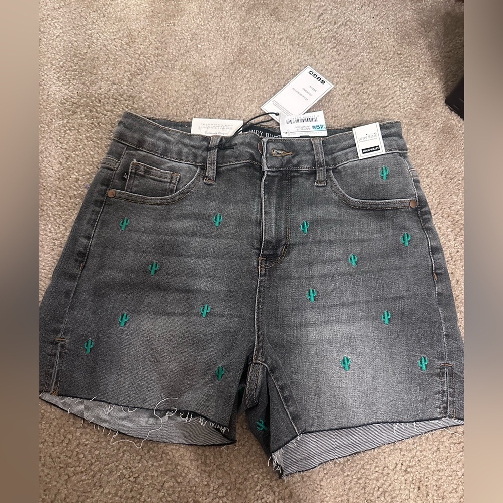 Judy blue shorts